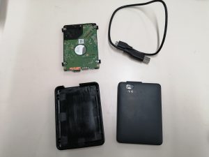 WesternDigital製外付けHDD（WDBUZG001BBK）のデータ復旧