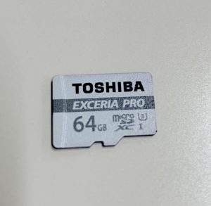 データ復旧　TOSHIBA microSD 64GB